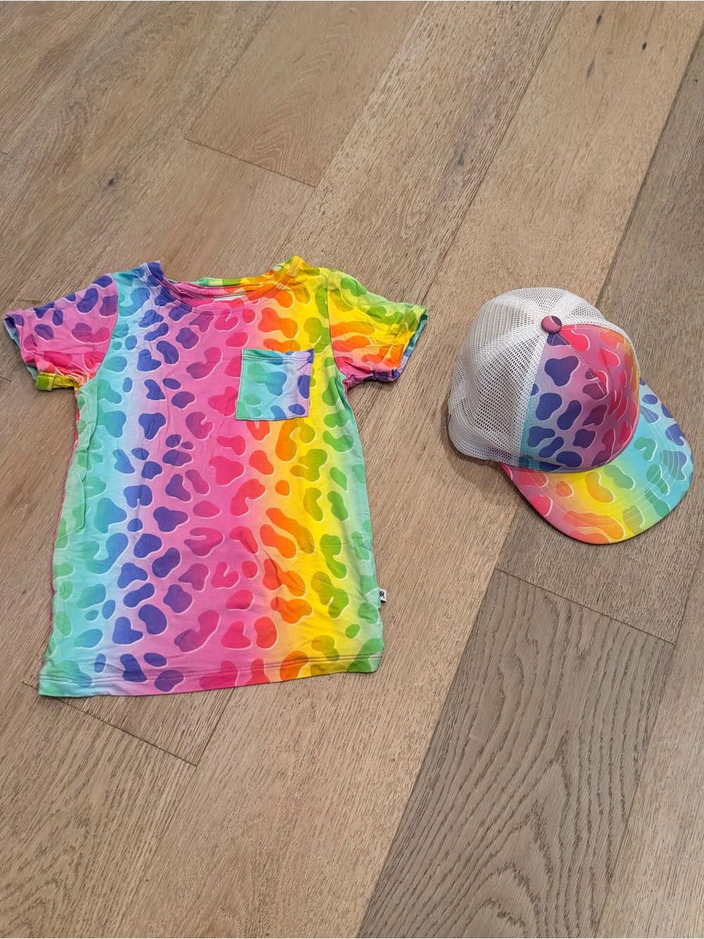 Bums & Roses Bamboo Rainbow Leopard Short Sleeve Tee and Matching Hat